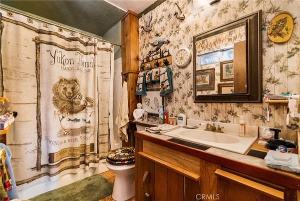 Bathroom, Interior