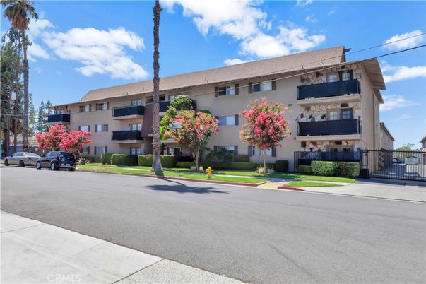 Exterior, Facade, Condo Building