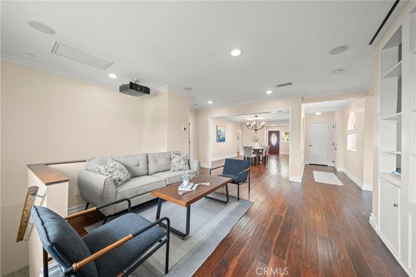 Chandelier, Dining room, Interior, Living room, Recessed Lighting, Wood Texture Flooring
