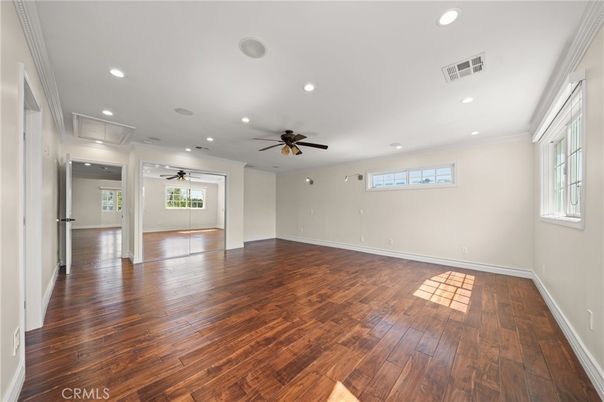 Empty room, Interior, Recessed Lighting, Wood Texture Flooring