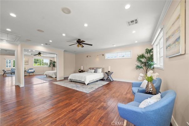 Bedroom, Interior, Recessed Lighting, Wood Texture Flooring