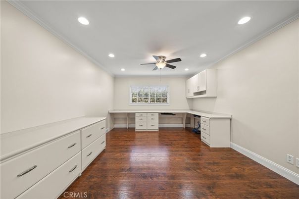 Home Office, Interior, Recessed Lighting, Wood Texture Flooring