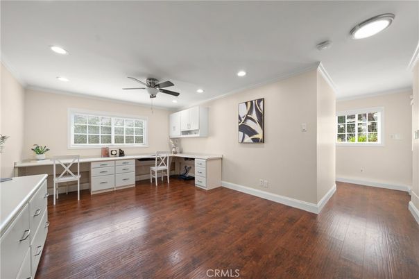 Dining room, Interior, Kitchen, Recessed Lighting, Wood Texture Flooring