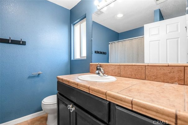 Bathroom, Interior, Recessed Lighting, Tile Countertops