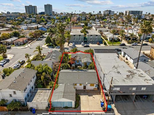 Exterior, Drone