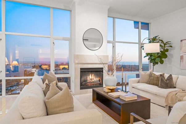 Fireplace, Interior, Living room, Water