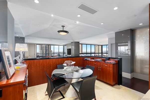 Dining room, Interior, Kitchen, Recessed Lighting, Wood Texture Flooring