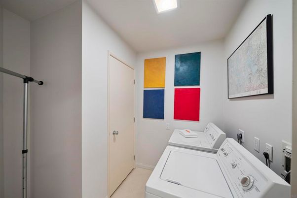 Interior, Recessed Lighting, Washer