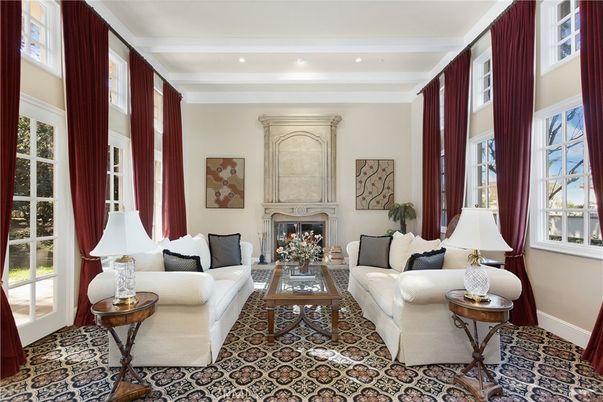 Fireplace, Interior, Living room, Recessed Lighting