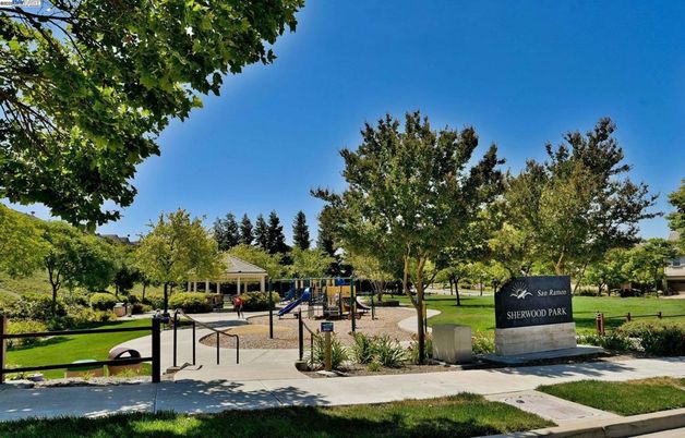 Backyard, Exterior, Playground