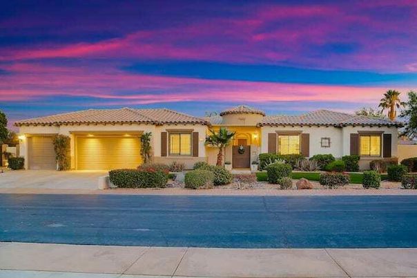 Attached, Exterior, Facade, Mediterranean