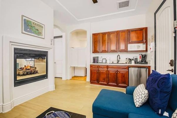 Fireplace, Interior, Kitchen, Wood Texture Flooring