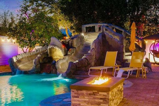 Exterior, Pool