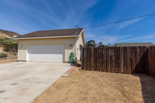Detached Garage, Exterior