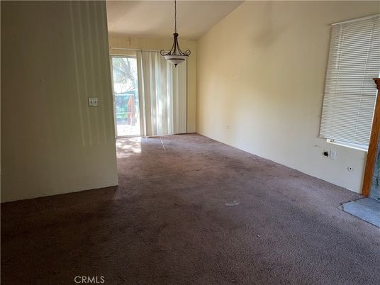 Empty room, Interior, Pendant Lights