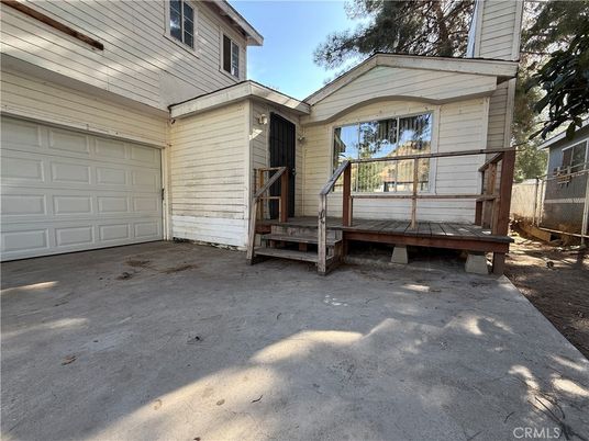 Detached Garage, Exterior
