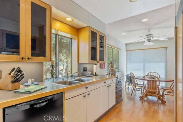 Dining room, Interior, Kitchen, Recessed Lighting, Wood Texture Flooring