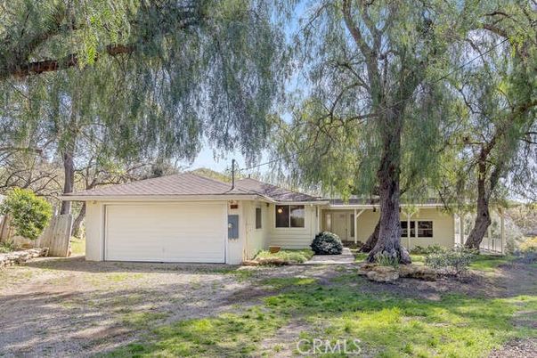Attached, Backyard, Exterior, Facade, Ranch