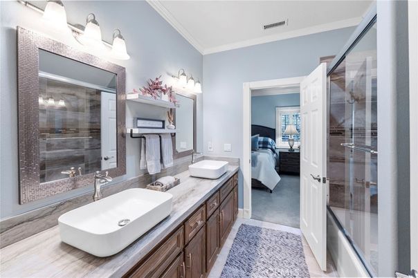 Bathroom, Bedroom, Dual Sink Vanities, Glass Shower, Interior