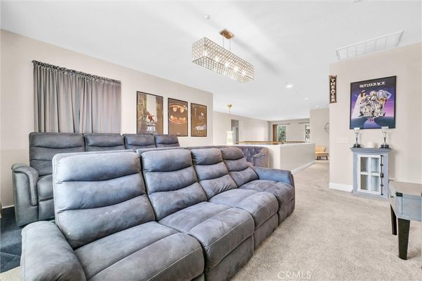 Interior, Living room, Pendant Lights, Recessed Lighting