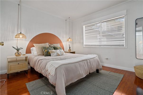 Bedroom, Interior, Pendant Lights, Wood Texture Flooring