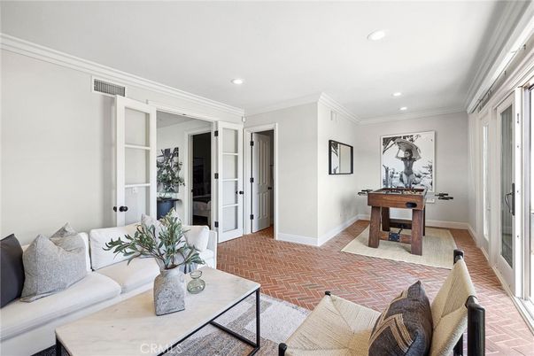 Game Room, Interior, Living room, Recessed Lighting