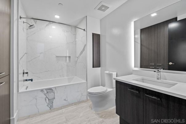 Bathroom, Interior, Marble, Marble Walls, Recessed Lighting