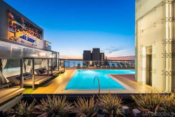 Exterior, Pool, Water