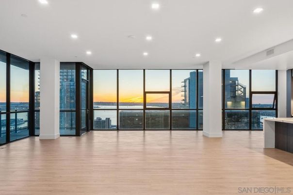 Empty room, Interior, Recessed Lighting, Water, Wood Texture Flooring