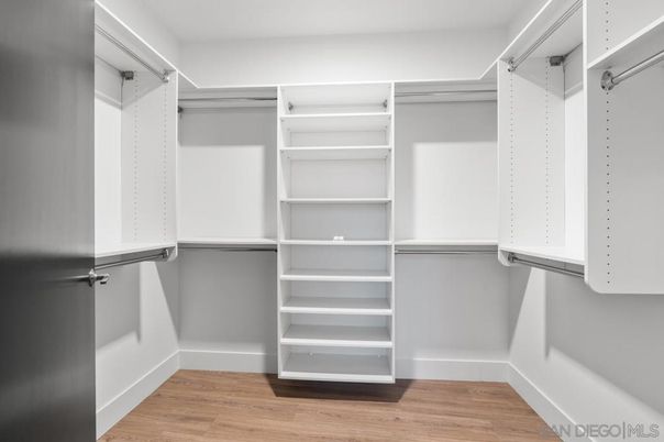 Interior, Walk-in Closets, Wood Texture Flooring