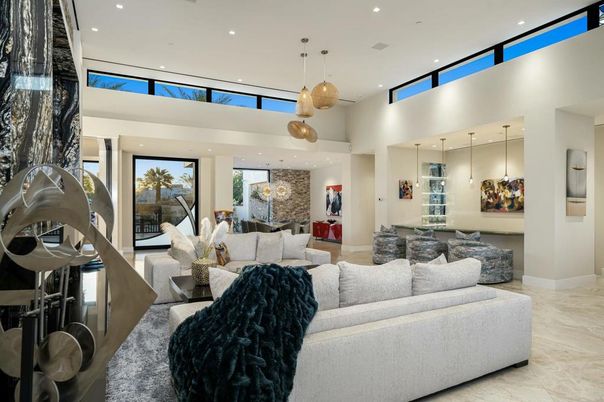 Interior, Living room, Pendant Lights, Recessed Lighting