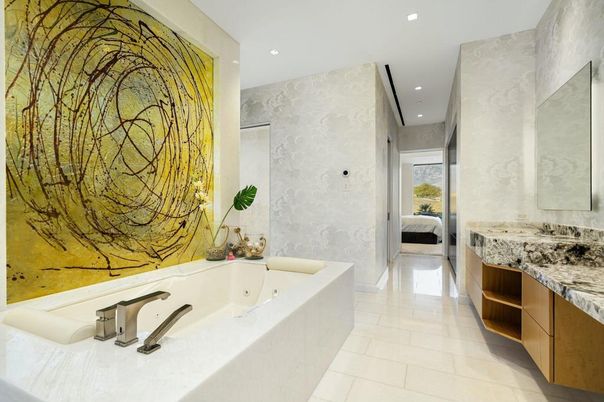 Bathroom, Interior, Recessed Lighting