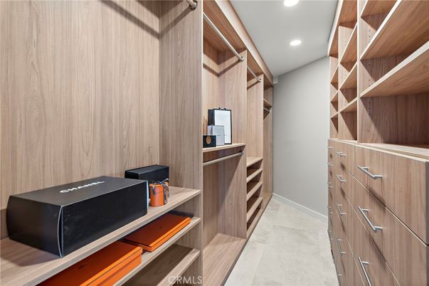 Interior, Recessed Lighting, Walk-in Closets