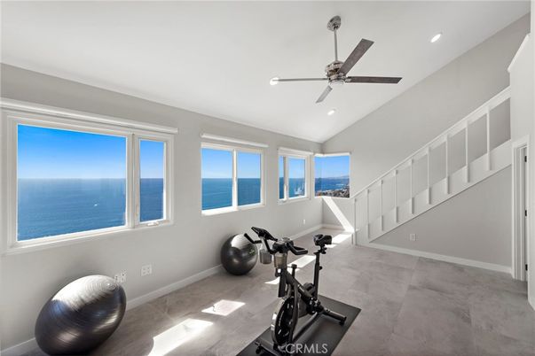 Fitness Equipment, Interior, Recessed Lighting, Water