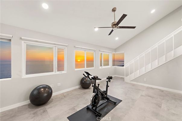 Fitness Equipment, Interior, Recessed Lighting, Water