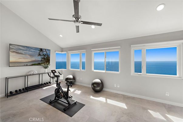 Fitness Equipment, Interior, Recessed Lighting, Water