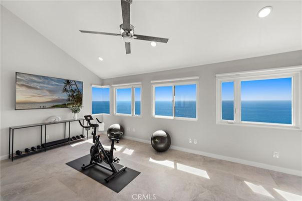 Fitness Equipment, Interior, Recessed Lighting, Water