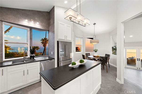 Dining room, Interior, Kitchen, Pendant Lights, Recessed Lighting, Stainless Steel Appliances, Water