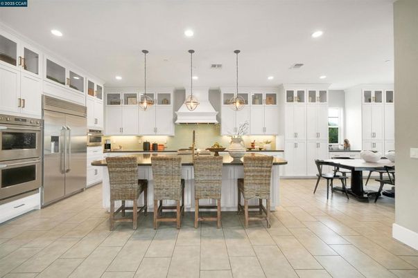 Dining room, Interior, Kitchen, Pendant Lights, Recessed Lighting, Stainless Steel Appliances