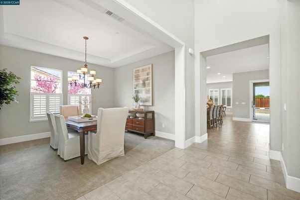 Chandelier, Dining room, Interior, Recessed Lighting
