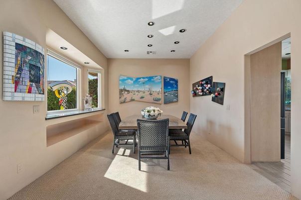 Dining room, Interior, Recessed Lighting