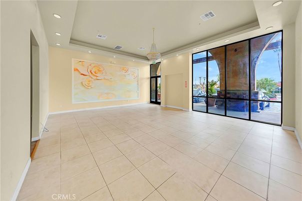 Empty room, Interior, Pendant Lights, Recessed Lighting