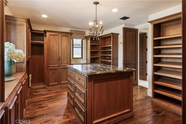 Chandelier, Interior, Recessed Lighting, Wood Texture Flooring