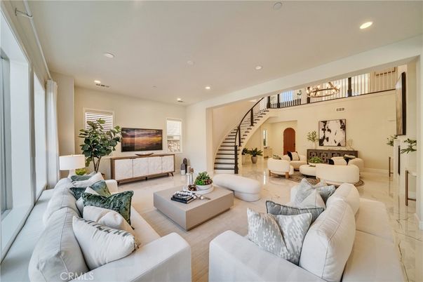 Dining room, Interior, Living room, Marble, Recessed Lighting