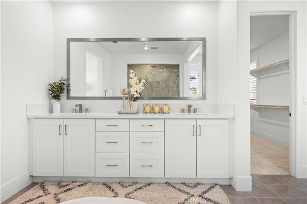 Bathroom, Dual Sink Vanities, Interior