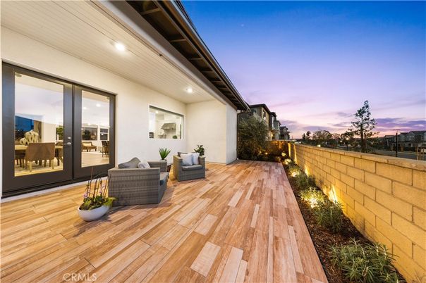 Exterior, Wood Texture Flooring