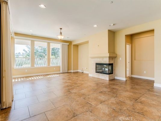 Empty room, Fireplace, Interior, Pendant Lights, Recessed Lighting