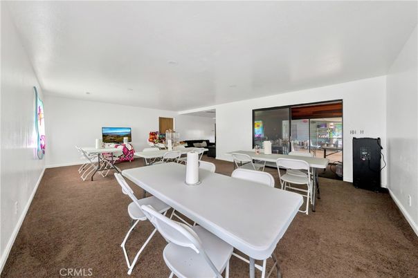 Dining room, Interior