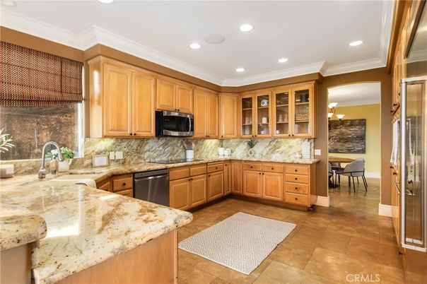 Dining room, Interior, Kitchen, Recessed Lighting, Stainless Steel Appliances