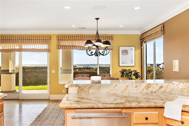 Chandelier, Dining room, Interior, Kitchen, Recessed Lighting, Water
